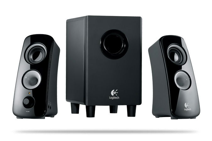 Logitech Z-323 - Sistema de altavoces - para PC - canal 2.1 - 30 vatios (Total) Logitech Z-323 - Sistema de altavoces - para PC - canal 2.1 - 30 vatios (Total)