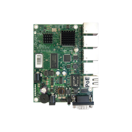 CPU de 680MHz, 256MB RAM, con 5 Puertos Gigabit Ethernet , Nivel de Licencia 5