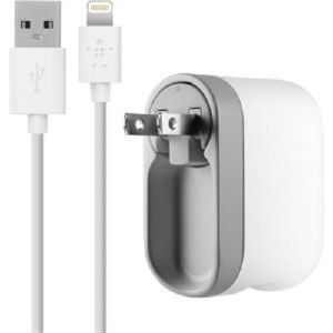 Belkin F8J032TT04-WHT cargador de dispositivo móvil Blanco Interior Belkin F8J032TT04-WHT cargador de dispositivo móvil Blanco Interior