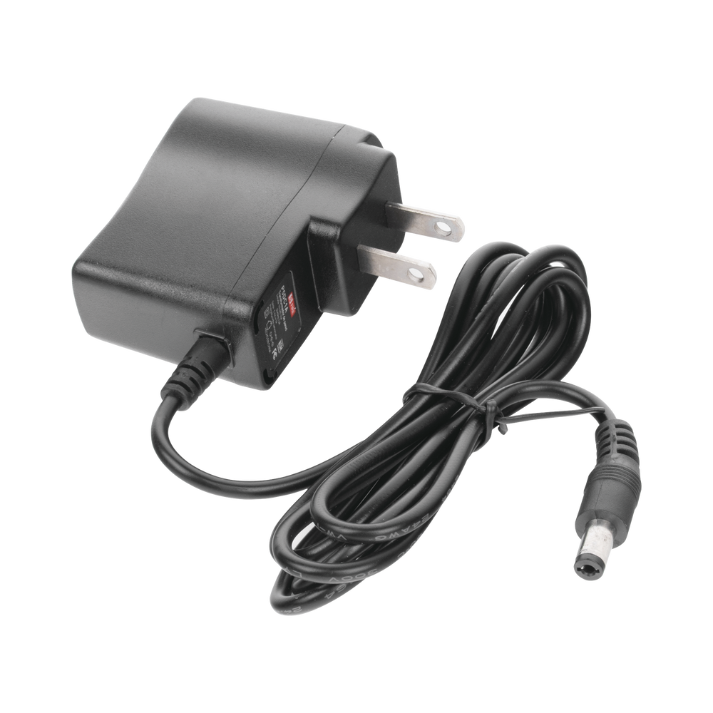 Fuente de poder de 5 Vcd regulado @ 1A; Voltaje de entrada de 100-240 Vca. Certificación de NOM