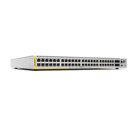 Switch PoE+ Stackeable Capa 3, 48 puertos 10/100/1000 Mbps + 4 puertos SFP+ 10 G, 370 W, fuente redundante