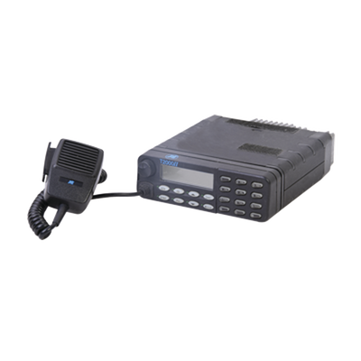Radio móvil para MPT-1327 (400-470MHz) con 12.5kHz de separación entre canales.