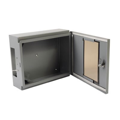 Gabinete SYSCOM GPS con Ventana al Frente para TK7100/8100. Gabinete SYSCOM GPS con Ventana al Frente para TK7100/8100.