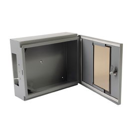 Gabinete SYSCOM GPS con Ventana al Frente para TK7100/8100. Gabinete SYSCOM GPS con Ventana al Frente para TK7100/8100.