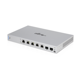 Switch UniFi 7 puertos (1 x consola, 4 x PoE++ 802.3bt y 2 SFP+)