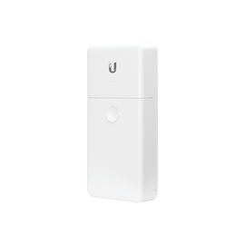 NanoSwitch no administrable de 4 puertos Gigabit para exterior PoE In y PoE Out