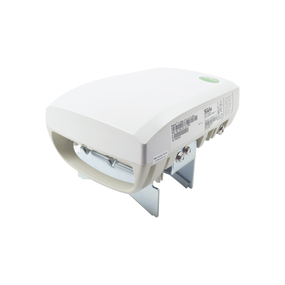 Terminal Unit MultiHaul™ TU, 90°, 100 Mbps Updatable to 1000Mbps, 3 Ports RJ-45 (PoE Output Enabled in 2 ports), Mounting and PoE Injector Included, IP65, White Color
