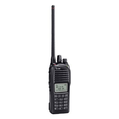 Transceiver ICOM digital portable, Rx-Tx: 136-174MHz, type-C trunking, submersible IP67, Over the air alias Battery, clip belt, charger and antenna included.