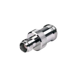 Adaptador en Línea de Conector TNC Hembra a N Hembra, Níquel/ Oro/ Teflón. Adaptador en Línea de Conector TNC Hembra a N Hembra, Níquel/ Oro/ Teflón.
