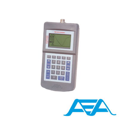 Graphic Antenna Analyzer 135-525 MHz, N-Female Connector. Graphic Antenna Analyzer 135-525 MHz, N-Female Connector.