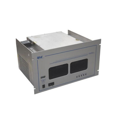 Amplificador TPL, 806-960 MHz, Entrada 3-6W / Salida 250W. Amplificador TPL, 806-960 MHz, Entrada 3-6W / Salida 250W.