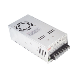 Fuente de poder, industrial de CD, 15 Volts, 1,7 Amp, 25 Watts con gabinete.