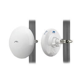 NanoBeam M5 AirMax with 19 dBi Dish Antenna, 802.11a/n (5.1 - 5.8 GHz) - US Version