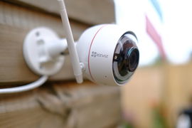 Bala IP 2 Megapixel / Inalámbrica / Lente 2.8 mm / 30 mts IR / Grabación en la Nube / Audio de Dos Vías / Sirena / Luz Blanca / Ranura para Memoria / Exterior. Bala IP 2 Megapixel / Inalámbrica / Lente 2.8 mm / 30 mts IR / Grabación en la Nube / Audio de Dos Vías / Sirena / Luz Blanca / Ranura para Memoria / Exterior.