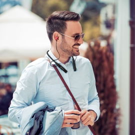 Audífonos Bluetooth* tipo collar con sujeción de imán