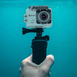 Cámara deportiva sumergible 4K Wi-Fi*