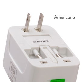 Adaptador universal de contactos para viaje