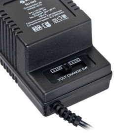 Eliminador de 3 a 12 Vcc, 300 mA, con puntas intercambiables