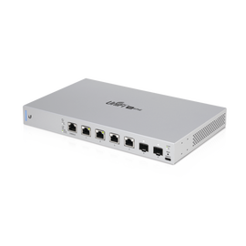 Switch UniFi 7 puertos (1 x consola, 4 x PoE++ 802.3bt y 2 SFP+)
