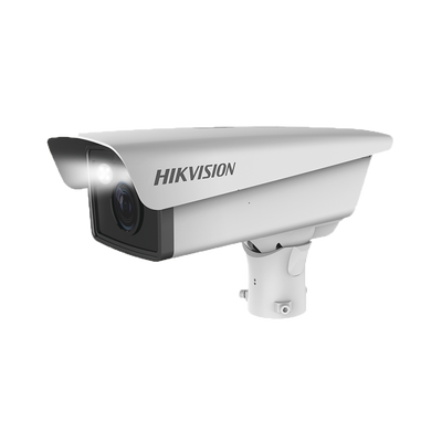 Cámara IP 4 Megapixel / Lente motorizado 3.1-6 mm / Reconocimiento y captura de Placas Vehiculares / DARKFIGHTER / IP67 / IK10