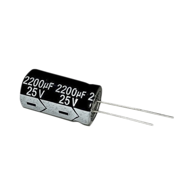 Capacitor Electrolítico en Aluminio, Radial de 2200 µFd, 25 Vcc, 105 °C, 13 x 25 mm.