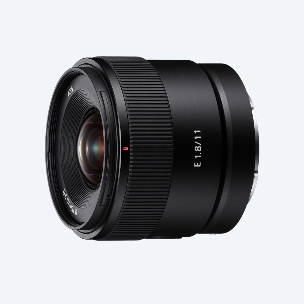 E 11 mm F1.8 E 11 mm F1.8
