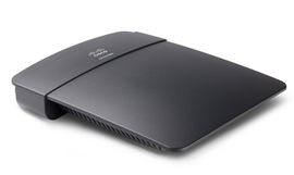 Linksys E900 router inalámbrico Ethernet rápido 4G Negro