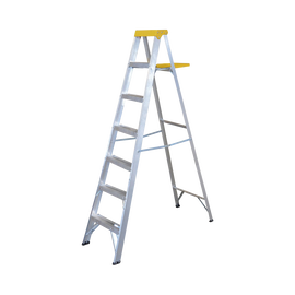 Escalera de aluminio tipo tijera de 6 peldaños  2.13 metros