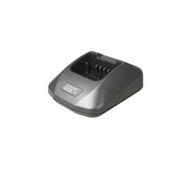 Cargador Rápido de Escritorio. Para Baterías KNB-24L, KNB-25A, KNB-26N, KNB-35L. Cargador Rápido de Escritorio. Para Baterías KNB-24L, KNB-25A, KNB-26N, KNB-35L.