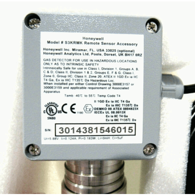Kit de montaje remoto para sensores tóxicos EC de las series 3000 y XNX. Incluye cable de 15 m y un enchufe de conexión para el transmisor