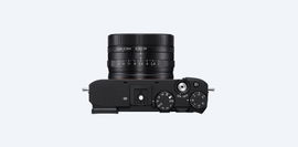Cámara compacta RX1R III con sensor full-frame de 61,0 MP y unidad de procesamiento por IA