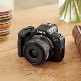 Canon EOS - Digital camera - 6052C012AA