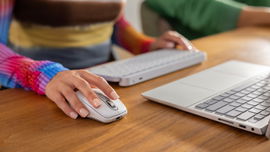 Mouse Óptico Inalámbrico Logitech MX Anywhere 3S con Receptor de USB Logitech Logi Bolt Color Gris Pálido