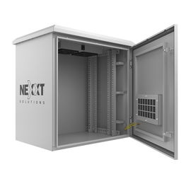 Nexxt Solutions Infrastructure - Outdoor Pole Mount Cabinet - SPCC steel - Light gray powder coat - Incluye acc mont barra tierra