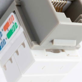 Nexxt - Terminación Modular - RJ45 - Cat5e - Blanco