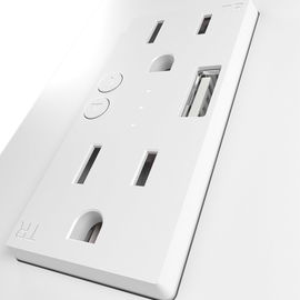 Nexxt Solutions Connectivity - Wall outlet USB