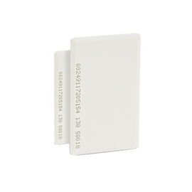 Tarjeta de proximidad estándar, perforada (gruesa), fabricada con el PVC más resistente de la industria Tarjeta de proximidad estándar, perforada (gruesa), fabricada con el PVC más resistente de la industria