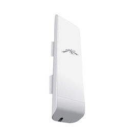 NanoStation airMAX M5 CPE, hasta 150 Mbps, frecuencia 5 GHz (5170-5875 MHz) con antena integrada de 16 dBi NanoStation airMAX M5 CPE, hasta 150 Mbps, frecuencia 5 GHz (5170-5875 MHz) con antena integrada de 16 dBi