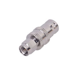 Adaptador en Línea de Conector SMA Macho a BNC Hembra, Níquel/ Oro/ Teflón. Adaptador en Línea de Conector SMA Macho a BNC Hembra, Níquel/ Oro/ Teflón.