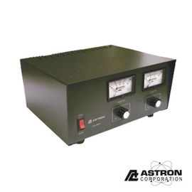 Fuente de poder 13.8Vcd, 35A, lineal, voltaje y corriente variable con medidores Fuente de poder 13.8Vcd, 35A, lineal, voltaje y corriente variable con medidores