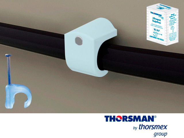 GRAPAS  SUJETHOR THORSMAN 3102-00100 TC 5-7  CAJA /100PZAS COLOR NATURAL, IDEAL PARA CABLE DE ARMA CALIBRE 8 -10  , CLAVO GALVANIZADO, GRAPA DE POLIETILENO, RESISTENTE AL IMPACTO, CORROSIÓN, HUMEDAD Y CLIMAS EXTREMOS