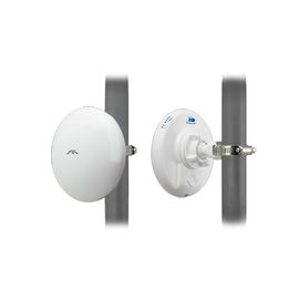 NanoBeam airMAX M5 CPE, hasta 150 Mbps, 5 GHz (5150 - 5875 MHz) con antena integrada de 16 dBi NanoBeam airMAX M5 CPE, hasta 150 Mbps, 5 GHz (5150 - 5875 MHz) con antena integrada de 16 dBi