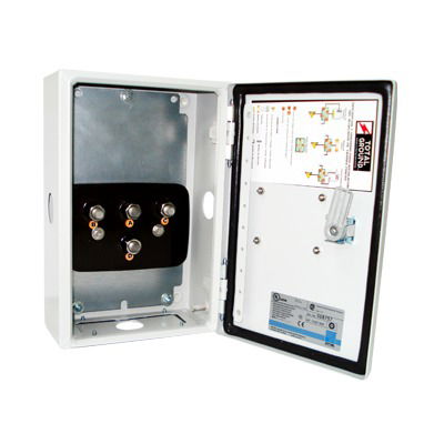 Acoplador de Impedancias de 1500 Amp. Capacidad Máxima. Acoplador de Impedancias de 1500 Amp. Capacidad Máxima.