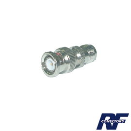 Adaptador en Línea de Conector TNC Hembra a BNC Macho, Níquel/ Oro/ Teflón. Adaptador en Línea de Conector TNC Hembra a BNC Macho, Níquel/ Oro/ Teflón.