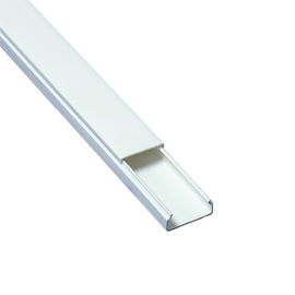 Canaleta blanca de PVC auto extinguible, sin división, 20 x 10 mm, tramo de 2.5 m (5101-01260) Canaleta blanca de PVC auto extinguible, sin división, 20 x 10 mm, tramo de 2.5 m (5101-01260)