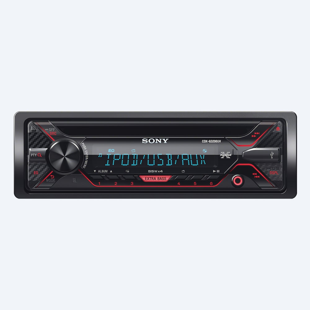 Radio para auto de CD y display multicolor Radio para auto de CD y display multicolor