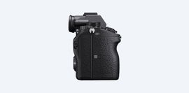 Alpha 7 III con sensor de imagen full-frame de 35 mm Alpha 7 III con sensor de imagen full-frame de 35 mm