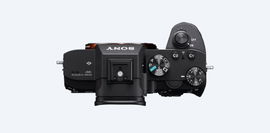 Alpha 7 III con sensor de imagen full-frame de 35 mm Alpha 7 III con sensor de imagen full-frame de 35 mm