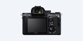 Alpha 7 III con sensor de imagen full-frame de 35 mm Alpha 7 III con sensor de imagen full-frame de 35 mm