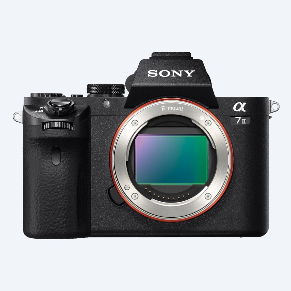 Cuerpo ILC full-frame Alpha 7 II con lente de zoom estándar Cuerpo ILC full-frame Alpha 7 II con lente de zoom estándar